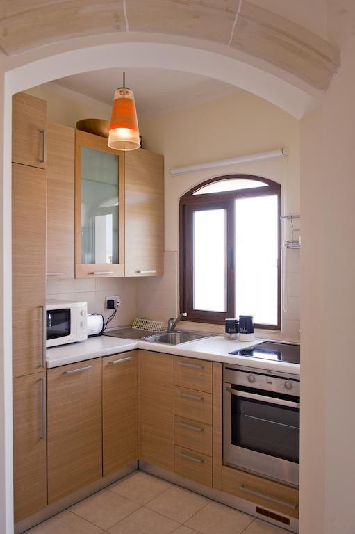 Ascot By The Sea Apartment St. Paul's Bay Room photo